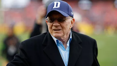 Jerry Jones ofreció disculpas a los fans de los Cowboys