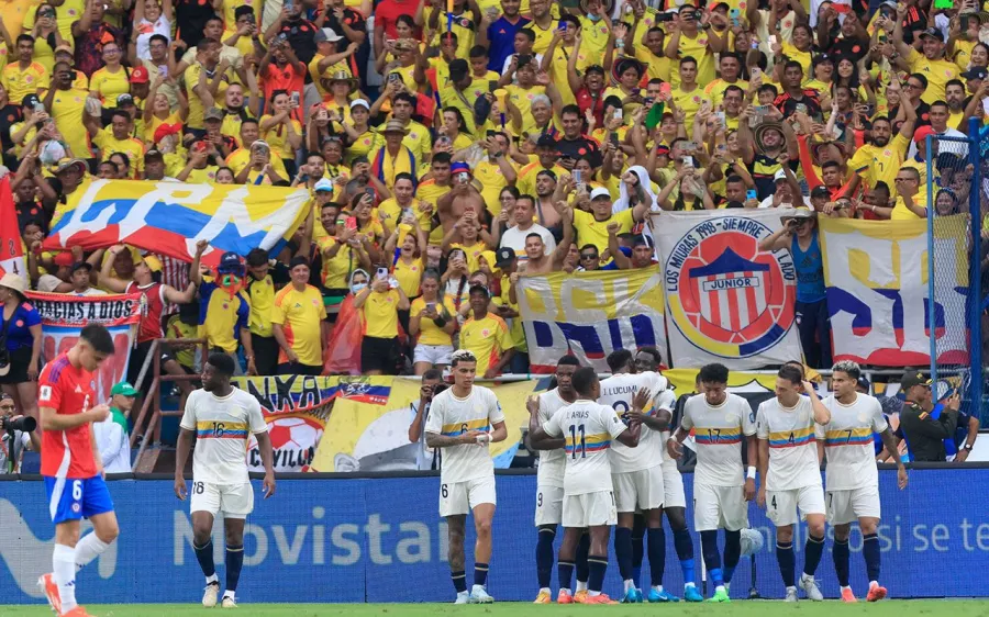 Fiesta total en Barranquilla con una Colombia imparable