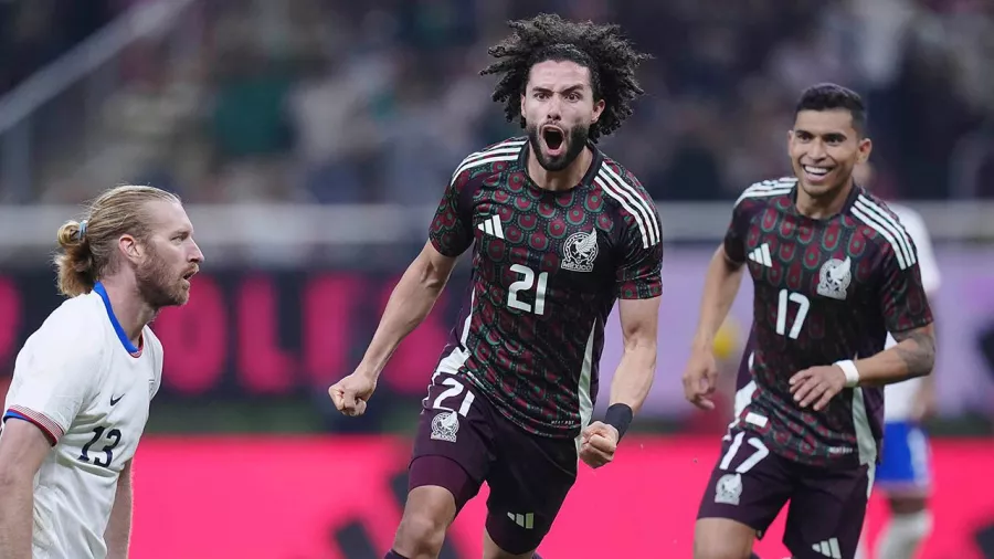 Así los festejos en la cancha de Zapopan.