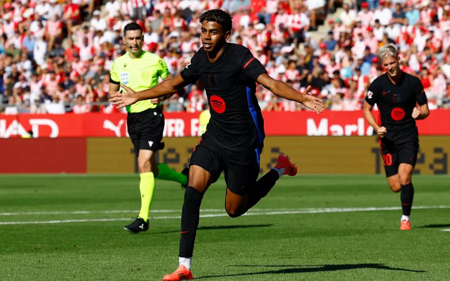 2.Barcelona vs. Sevilla. La Liga. Domingo 20 de octubre. El equipo culé, sin bajas en su plantilla, intentará lograr una victoria que lo mantenga en el liderato.