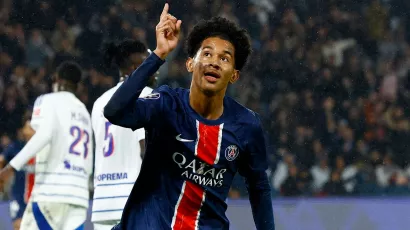 El súper joven Paris Saint-Germain recupera el liderato de la Ligue 1