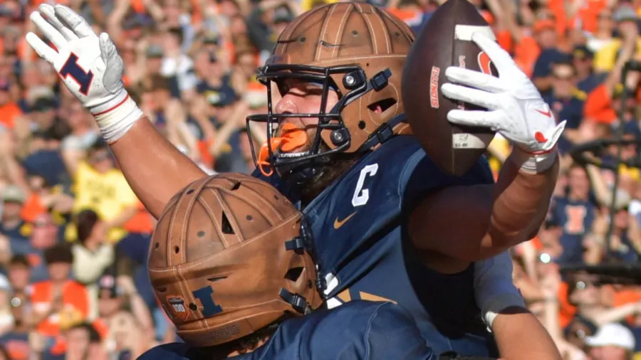 Tienes que ver el increíble uniforme retro de la Universidad de Illinois