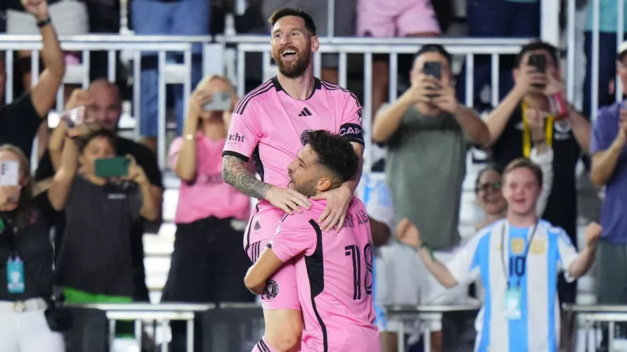 El Inter Miami goleó 6-2 al New England Revolution e impuso un nuevo récord de puntos en la MLS.