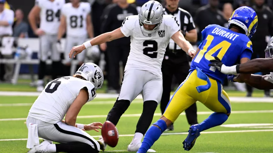 Los Rams defendieron su casa y ganaron por muy poco