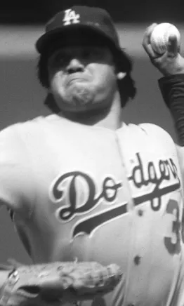 ¡Adiós 'Toro'!, murió la leyenda Fernando Valenzuela