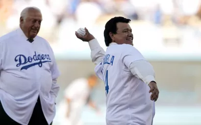 Su número 34 fue retirado por LA Dodgers como un homenaje a su gran legado, para que nunca más en la historia, otro jugador pudiera portarla.