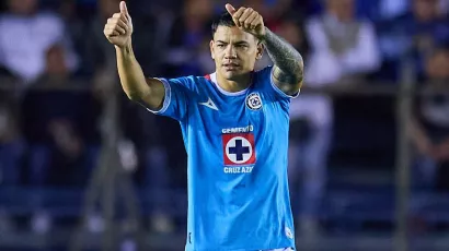 La nueva camiseta roja de Cruz Azul es mejor de lo que se pensaba