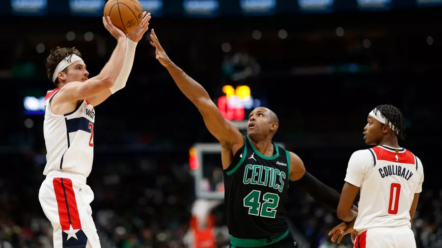 Los campeones Celtics siguen en plan intratable