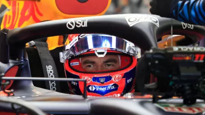 Definitivamente no fue un buen sábado para 'Checo' Pérez