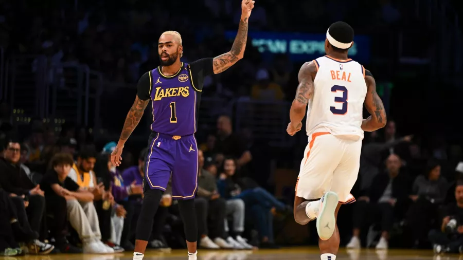 Espectacular remontada de los Lakers, que perdían por 20 puntos