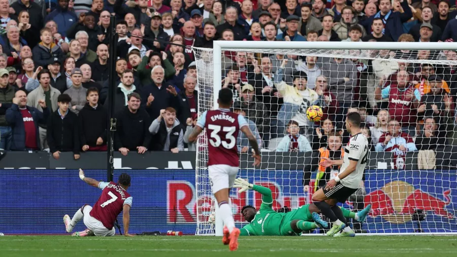 Primer gol del extremo neerlandés esta temporada en la Premier League