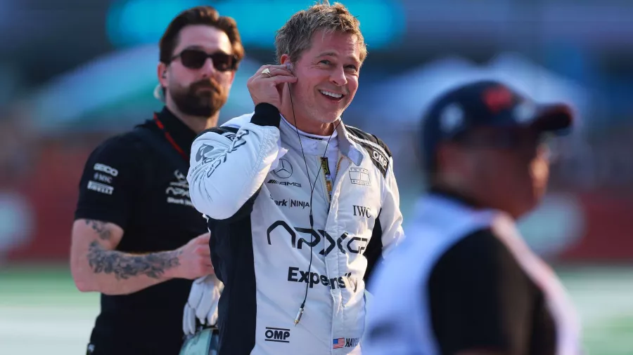 Brad Pitt se unió a la velocidad del Gran Premio de México