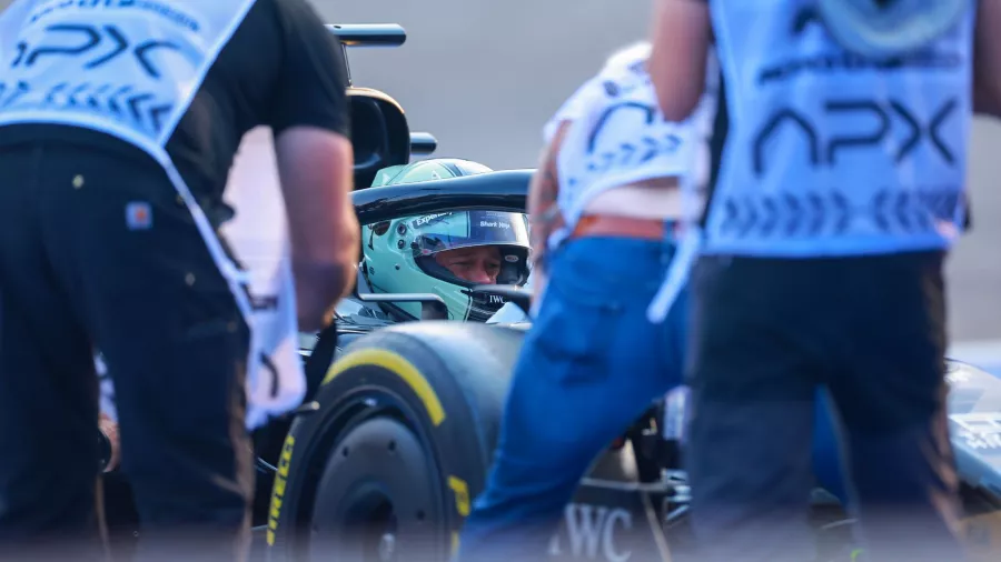 Brad Pitt se unió a la velocidad del Gran Premio de México