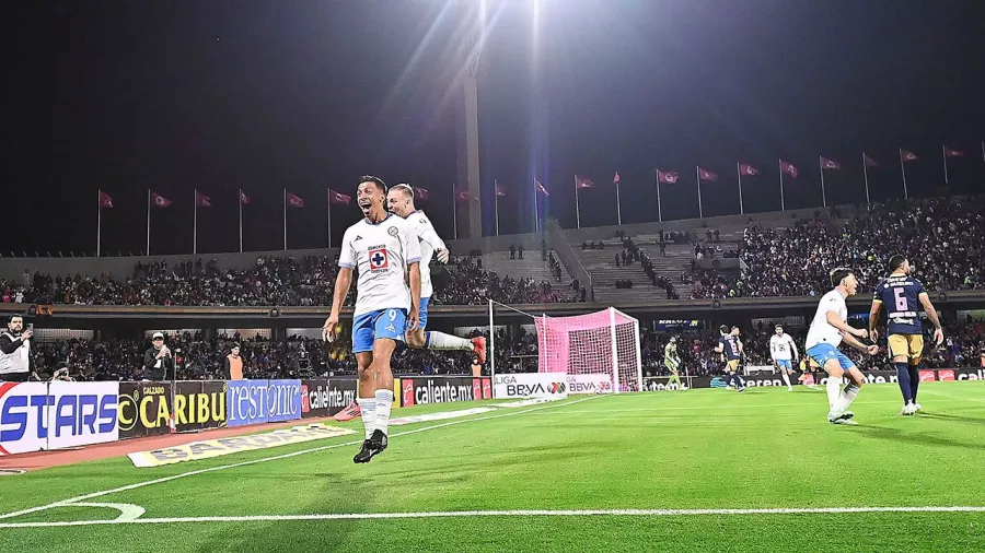 Así celebró La Máquina sus dos goles de vestidor en Ciudad Universitaria.