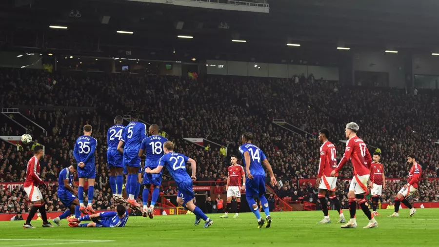 Manchester United avanzó a cuartos de final de la Carabao Cup