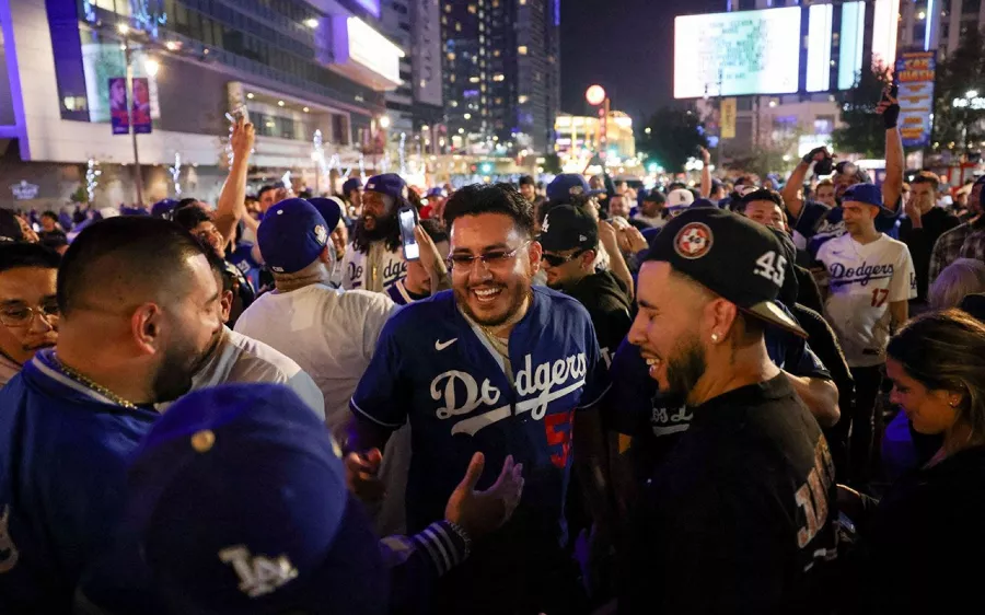 Los festejos de la 'Nación de los Dodgers' en Los Angeles