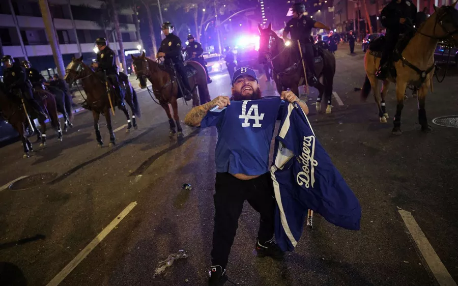 Los festejos de la 'Nación de los Dodgers' en Los Angeles