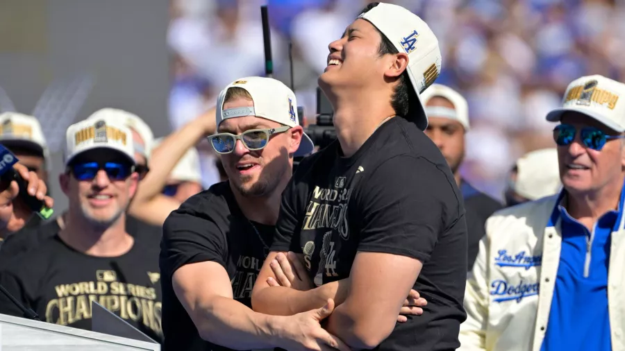 El Dodger Stadium arropó a sus héroes del diamante