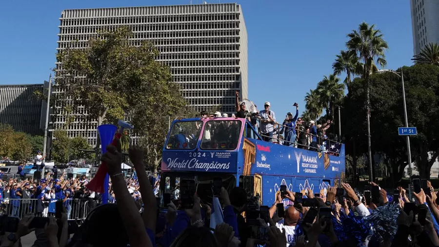 Así celebró Los Ángeles a sus queridos Dodgers.