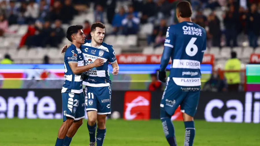 Gran noche de Salomón Rondón le dio el triunfo al Pachuca