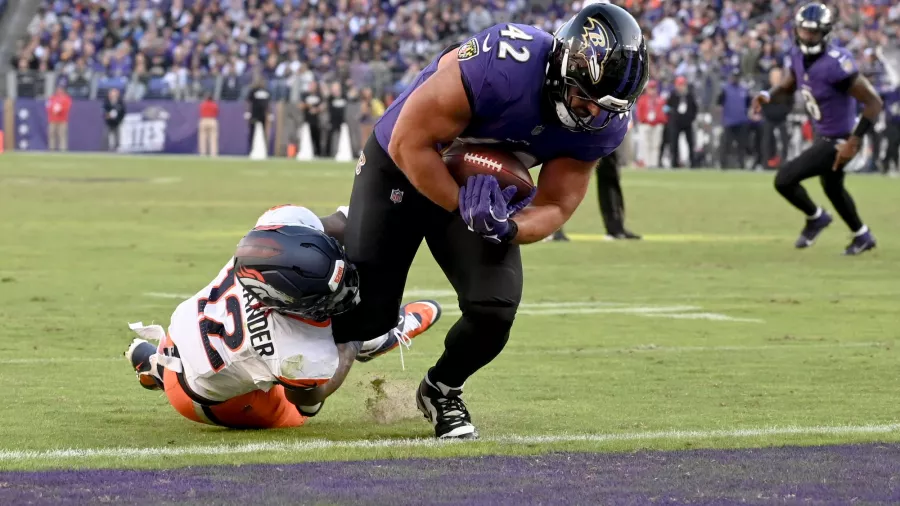 Los Ravens lucieron revolucionados y apalearon a los Broncos