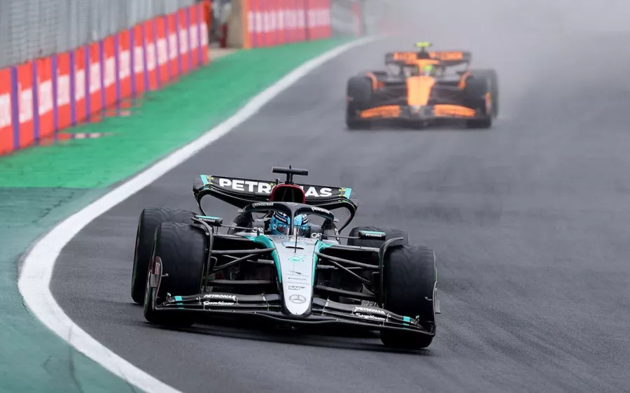 La lluvia causa estragos en el GP de Interlagos