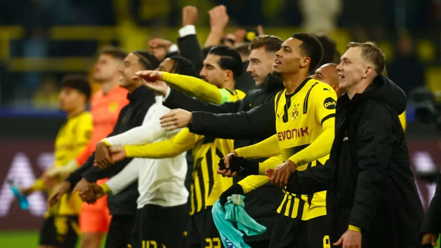 Donyell Malen le hizo justicia a Borussia Dortmund en la Champions League