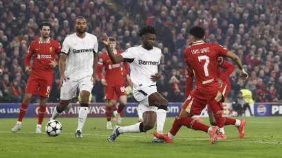 Al 83' consiguió el segundo de su cuenta, y el tercero de la noche para el Liverpool, gracias a un pase magistral de Mohamed Salah.