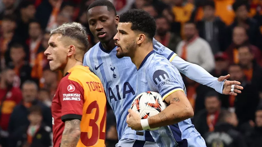 Galatasaray 'pone quieto' al Tottenham en la Europa League