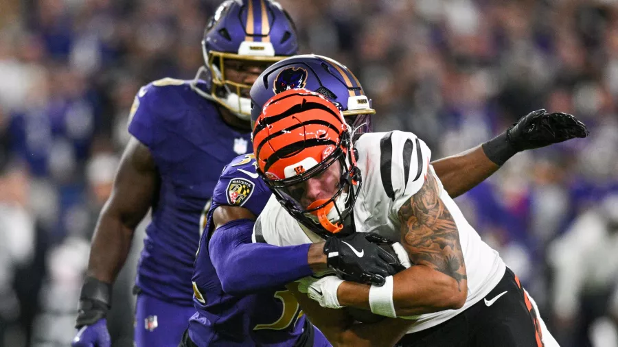 El nuevo uniforme de los Baltimore Ravens se robó la noche