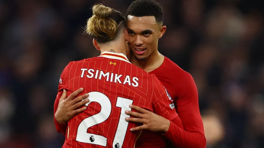 Trent Alexander-Arnold enciende alarmas en el Liverpool