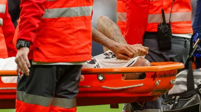 Segunda temporada consecutiva con lesión en el ligamento cruzado, el curso anterior fue operado de la rodilla izquierda