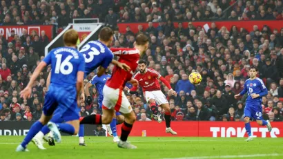 El portugués celebró su partido 250 con Manchester United en todas las competencias con su segundo gol de la temporada en la Premier League