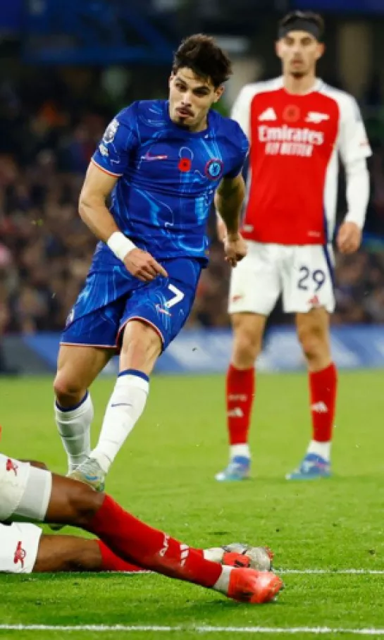 Chelsea y Arsenal empataron y se mantuvieron en la parte alta de la Premier League