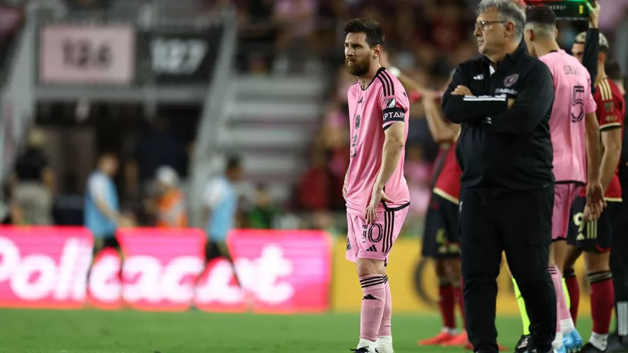 De la felicidad al lamento: Los rostros de Leo Messi en su eliminación