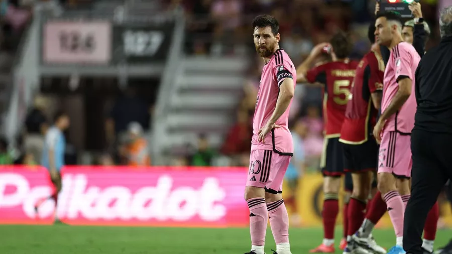 De la felicidad al lamento: Los rostros de Leo Messi en su eliminación