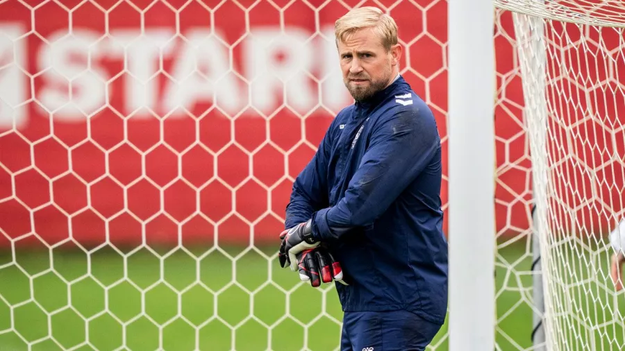 Kasper Schmeichel apunta a ser titular ante España 