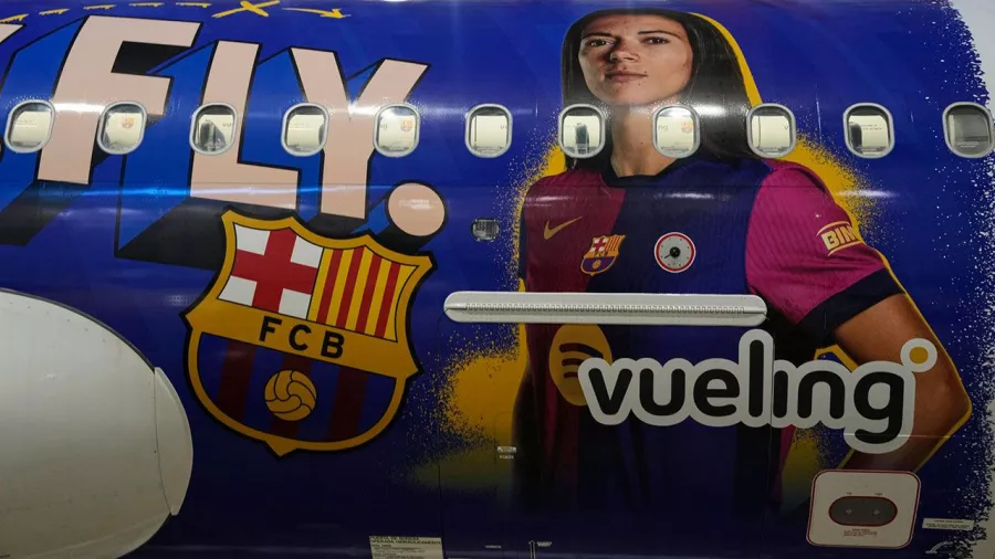 Así luce el avión personalizado del Barcelona Femenil