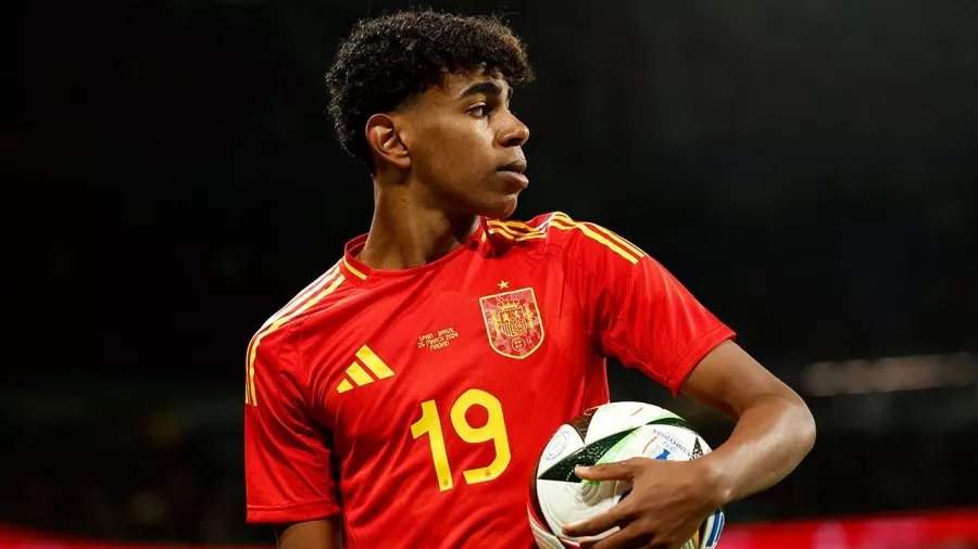 5. Dinamarca vs. España (UEFA Nations League). Duelo entre el primer y segundo lugar del sector 4. La Furia Roja pone en juego su palmarés invicto.