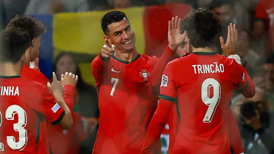 20 años con Portugal y Cristiano Ronaldo sigue anotando