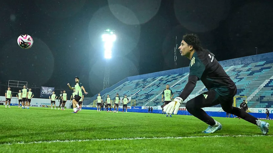 La Selección Mexicana reconció el stadio Morazán de San Pedro Sula en la víspera del encuentro de ida de los cuartos de final.