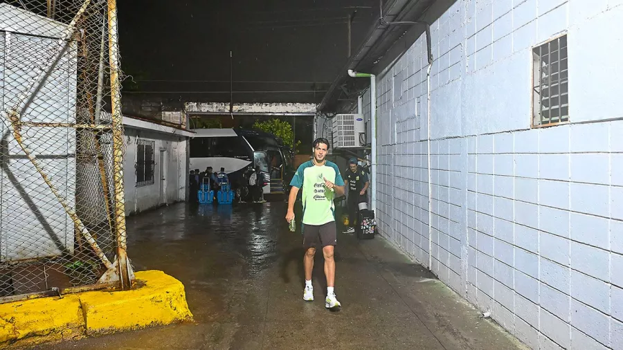 La Selección Mexicana reconció el stadio Morazán de San Pedro Sula en la víspera del encuentro de ida de los cuartos de final.