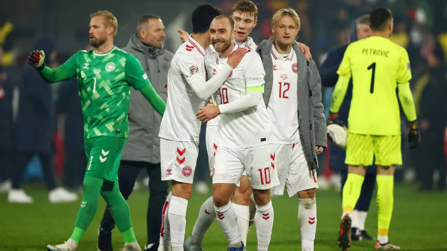 Kasper Schmeichel 'colgó ceros' para Dinamarca