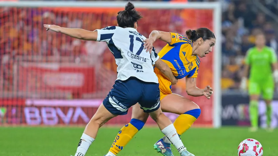 ¿Todo definido?, Tigres 'paseó' a Rayadas en el primer tiempo de la final femenil