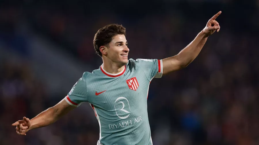 La graduación de Julián Álvarez con el Atlético de Madrid