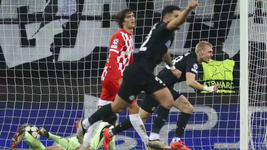 Al minuto 58, Mika Biereth aprovechó un rechace del arquero Paulo Gazzaniga y mandó el esférico al fondo de las redes.