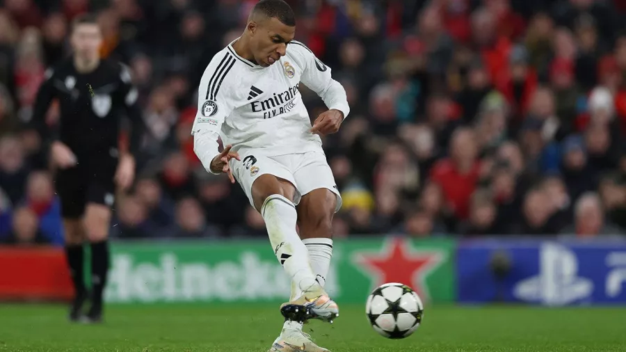 Kylian Mbappé y el primer penal fallado con el Real Madrid