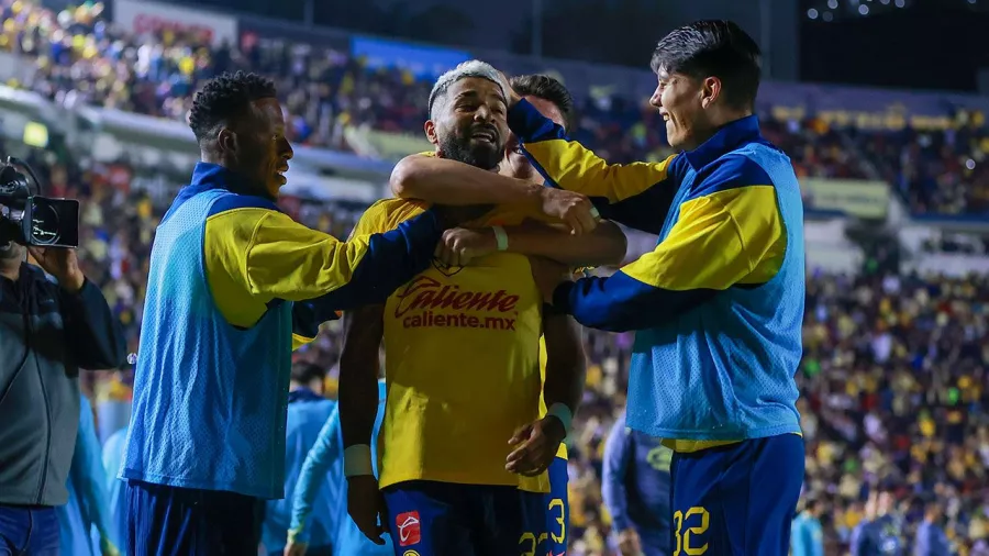 Rodrigo Aguirre, el 'Búfalo' amarillo que aniquiló a los Diablos