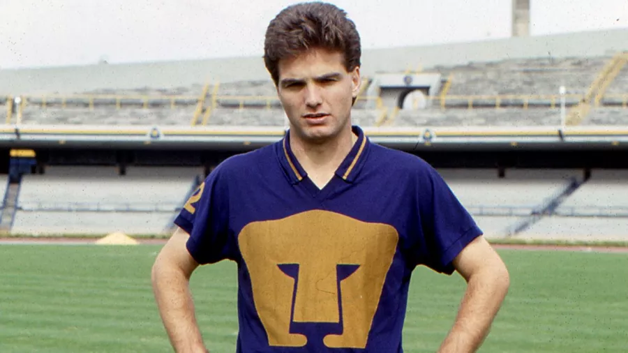 9.	Luis García, 20 goles | Con Pumas, América, Atlante, Chivas y Morelia