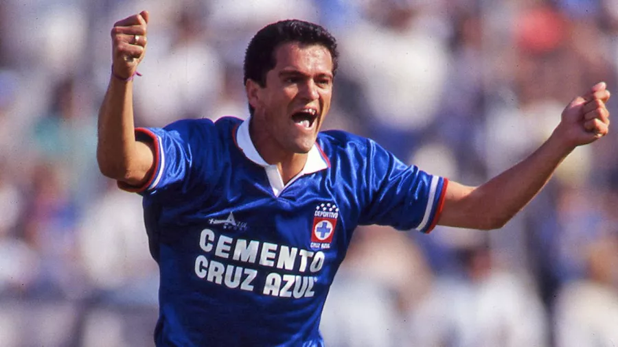 5.	Carlos Hermosillo, 25 goles | Con América, Cruz Azul y Necaxa